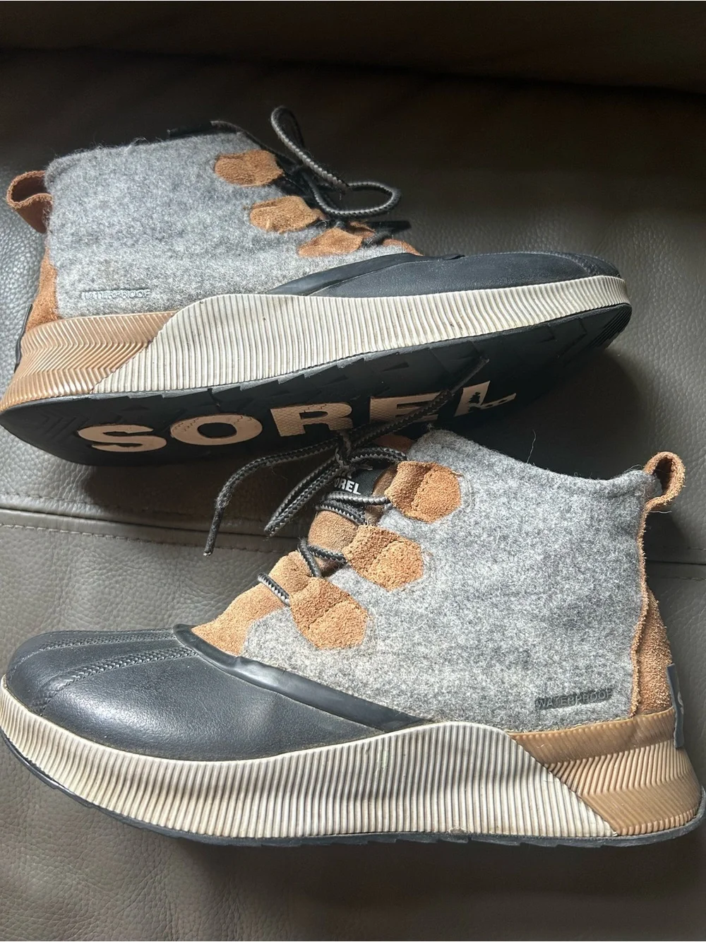 Sorel Women's Black Gray and Tan Winter Rain Boots